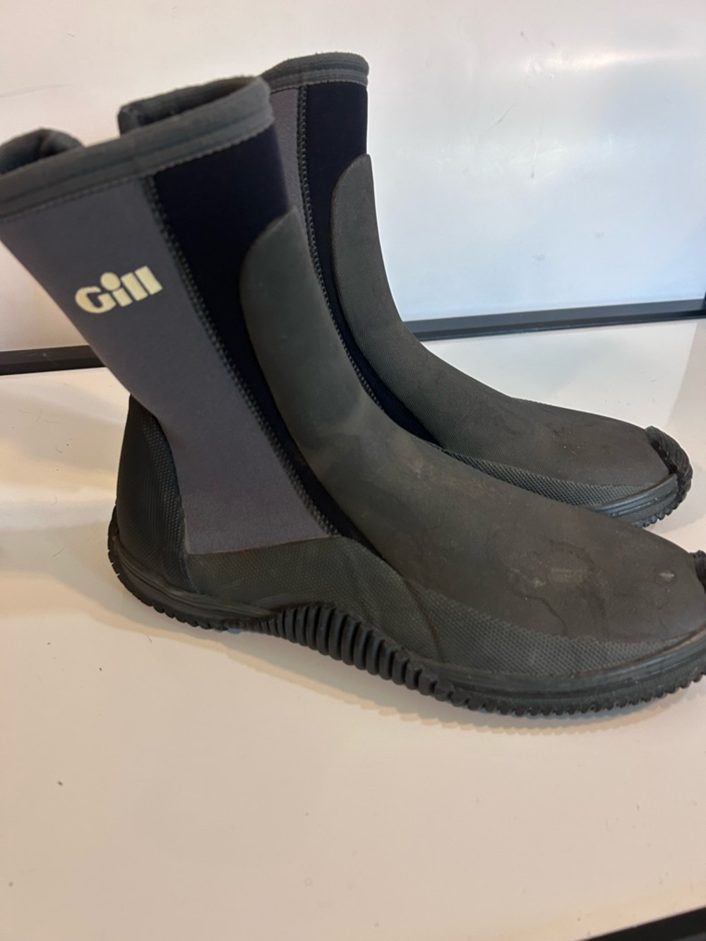Gill Neoprene Sailing Boots Shoes Mens 11-12 Black Gray Ankle Strap Traction